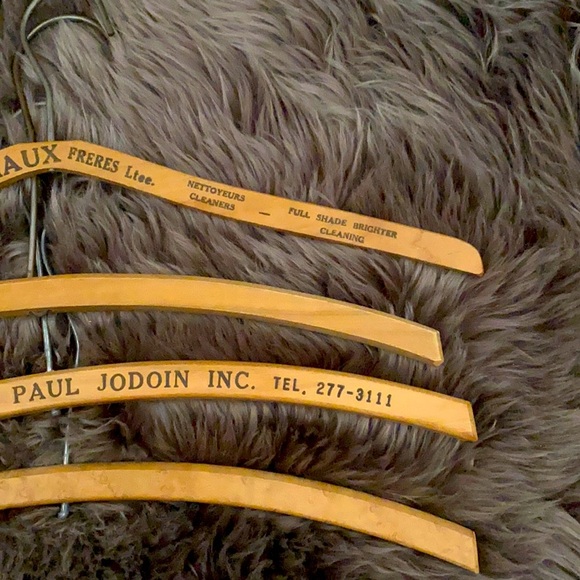 Vintage Coat hanger set - Picture 3 of 5